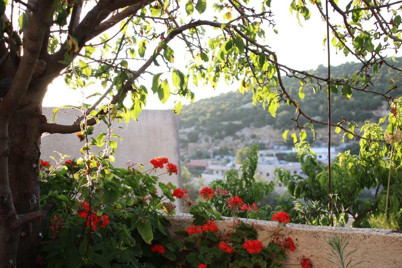 Mhna Guest House อัจลูน ภายนอก รูปภาพ